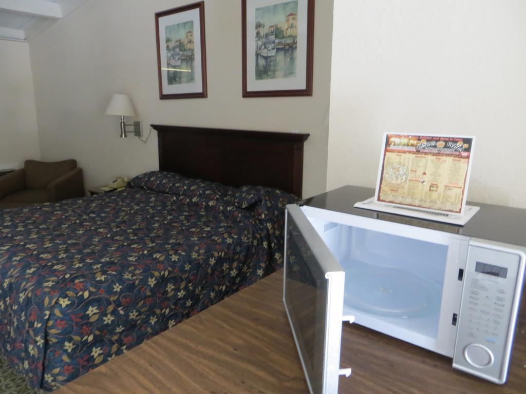 Royal Inn Daytona Beach Habitación foto